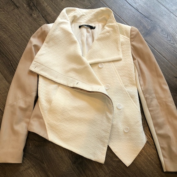 Neutral 2-Tone Jacket - Picture 5 of 6